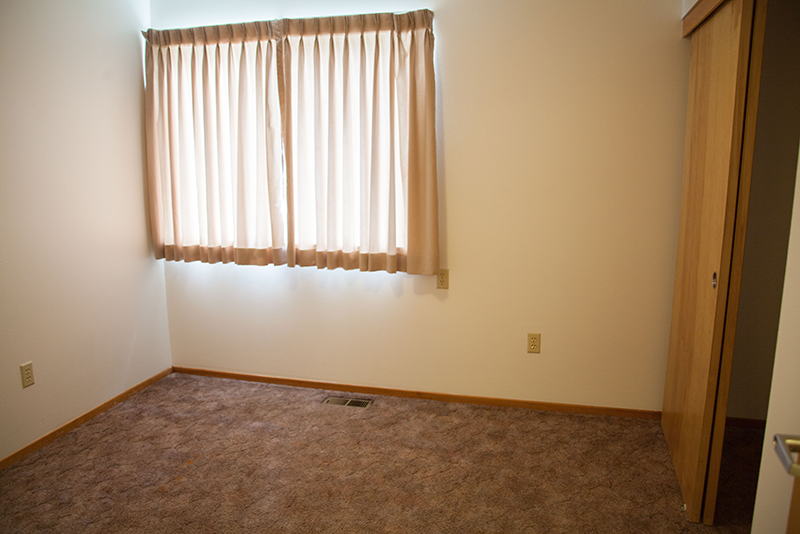 Yakama Two Bedroom Townhouse Bedroom